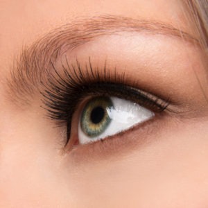 Choose An Oculoplastic Surgeon for Upper Eyelid Surgery